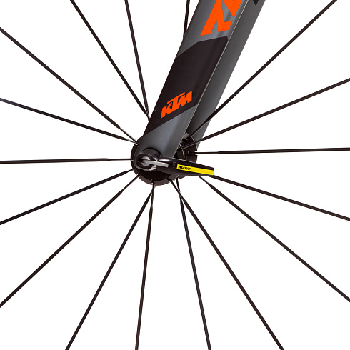 Австрійська гоночна машина KTM Revelator Prime Di2 - тест від BIKEBOARD.AT
